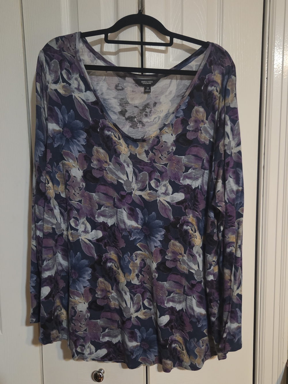 Simply Vera Vera Wang Purple Floral V-Neck Top Plus Size 2X